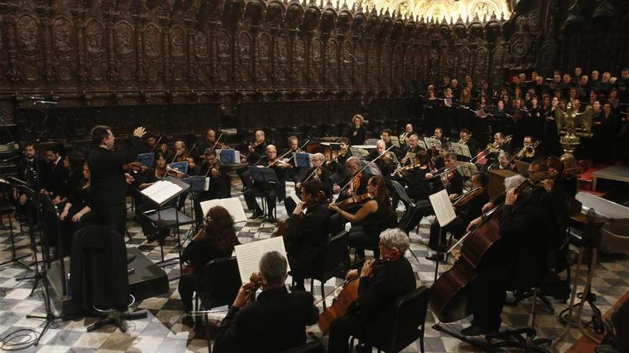 La Orquesta de Córdoba y el Coro Cajasur interpretan el Réquiem de Mozart en la Mezquita-Catedral