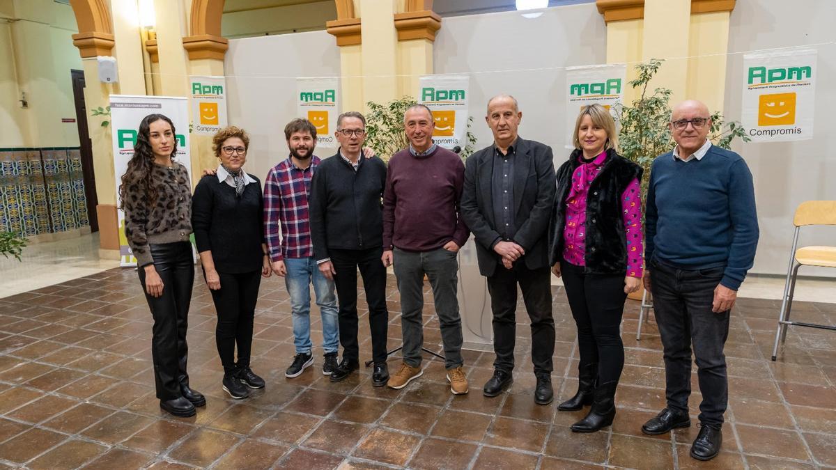 La presentación de Borràs junto al equipo de concejales y Joan Baldoví