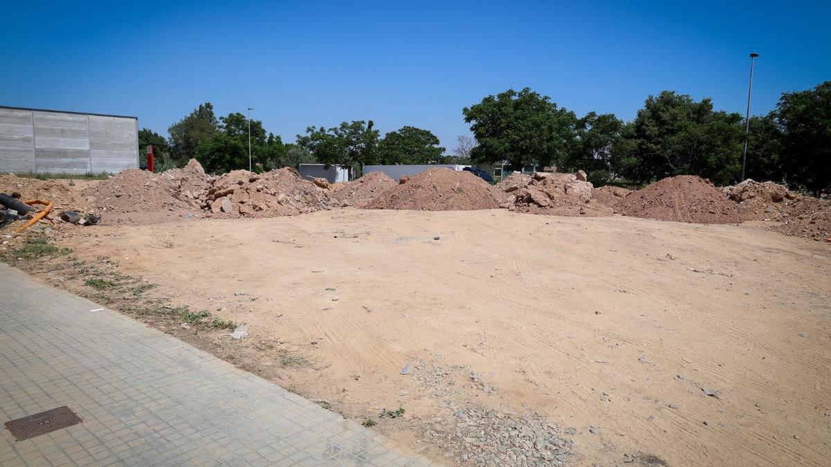 Solar donde se instalará la zona deportiva