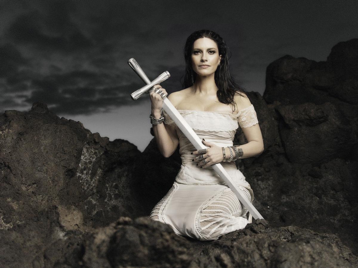 Laura Pausini empezó su gira anoche en Pamplona