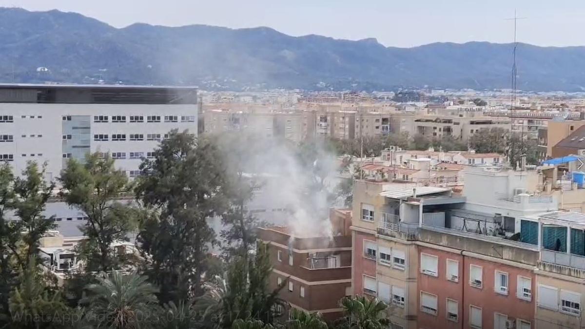 Incendio en la calle Triunfo de Murcia.