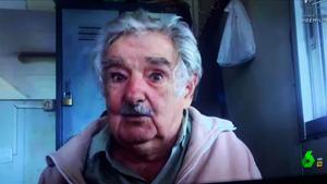 Pepe Mujica, en Montevideo, con Évole.