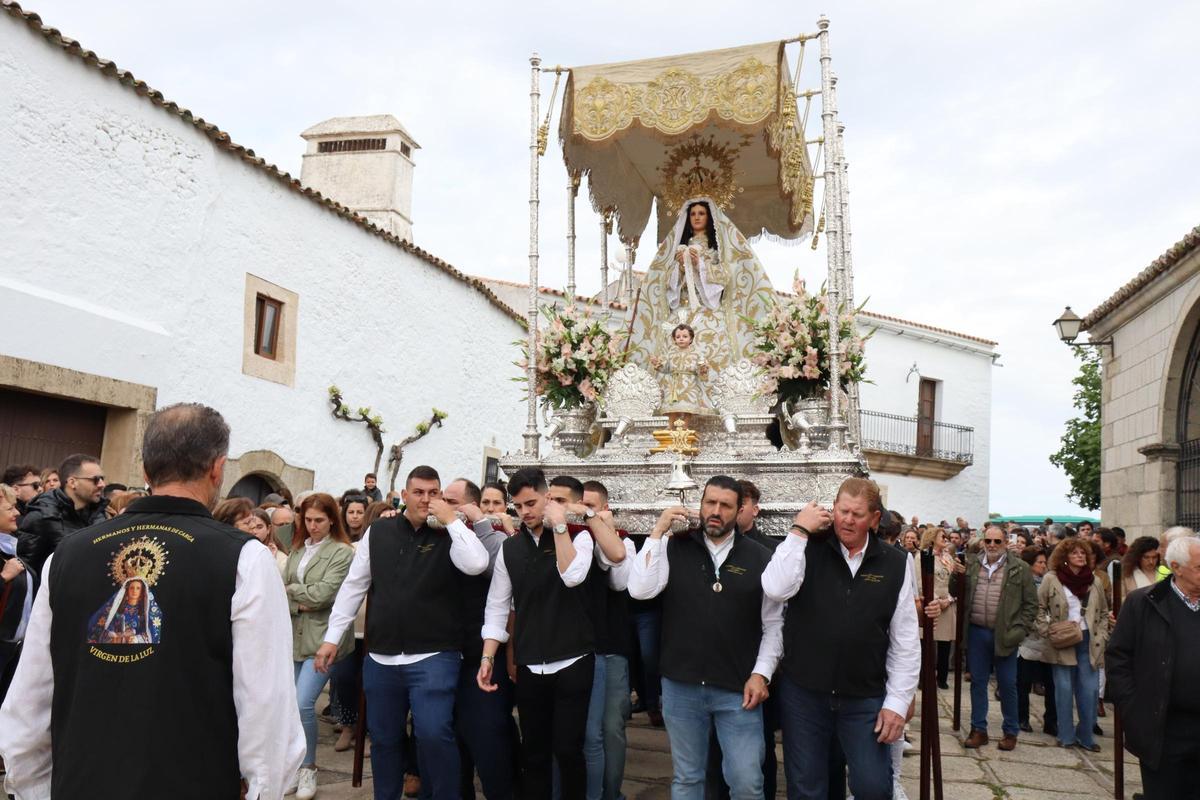 Procesión de la Virgen de la Luz, en el Día de la Luz.