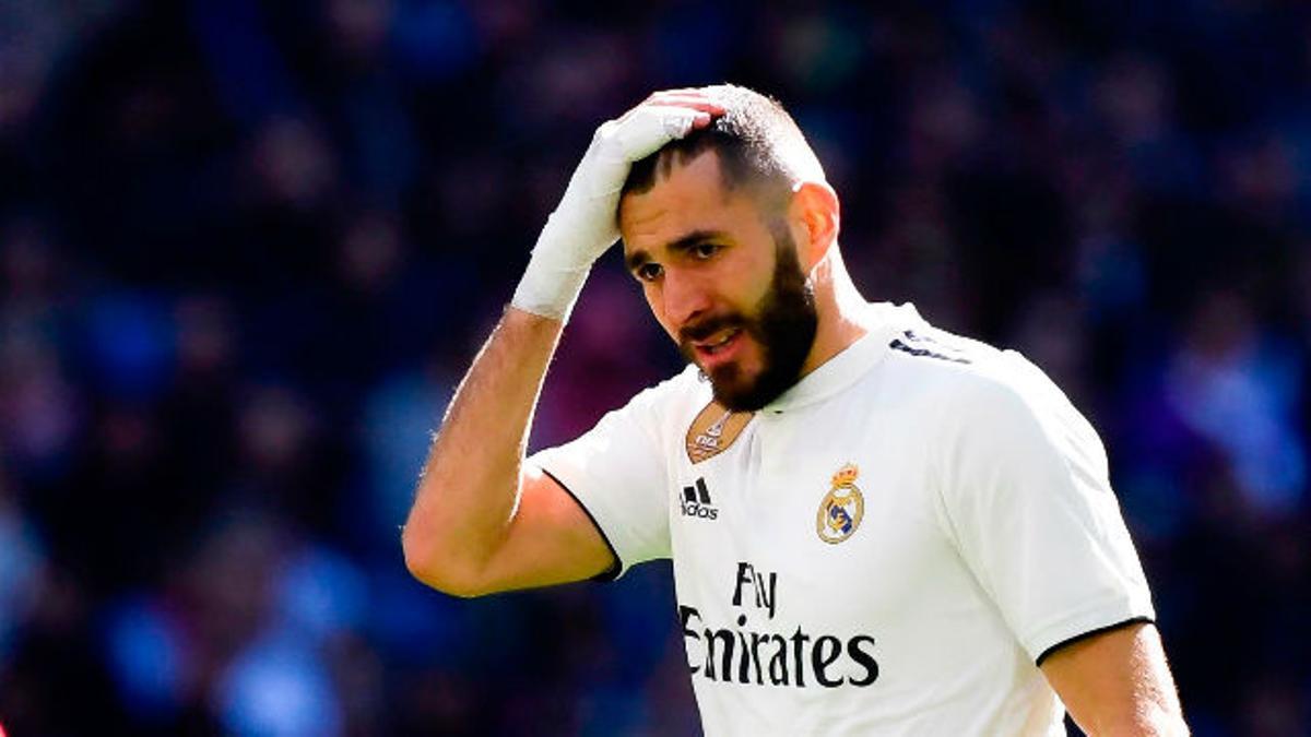 Benzema tuvo ocasiones para marcar en el primer tiempo... pero las falló todas