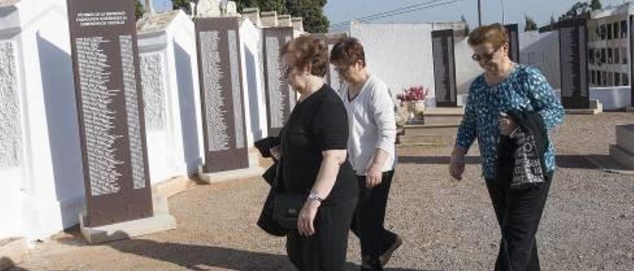 Castelló tiene en el limbo el registro del cementerio civil