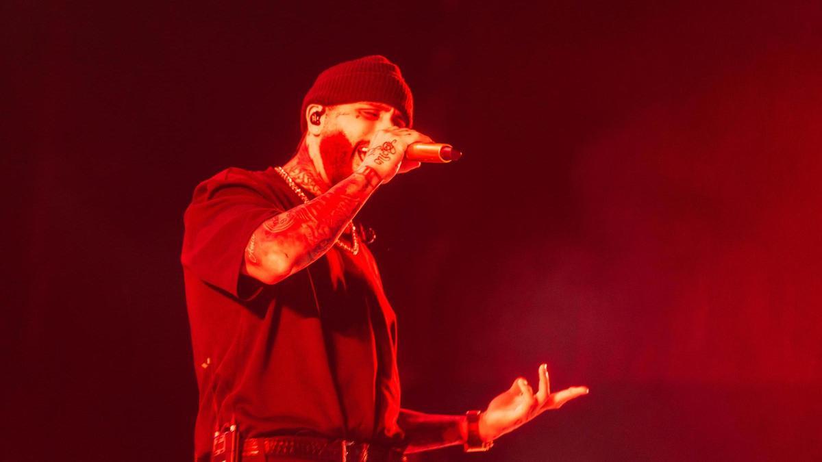 Nicky Jam en plena actuación