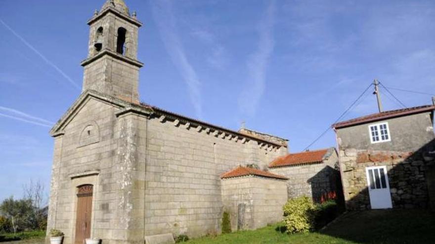 Iglesia románica de Santo Tomé de Piñeiro, en Marín. // Noé Parga