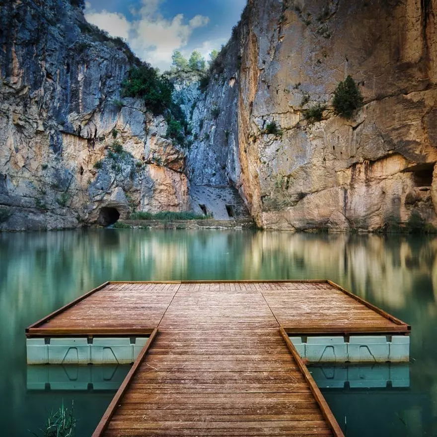 La piscina natural más espectacular de España está en un pequeño pueblo de Valencia