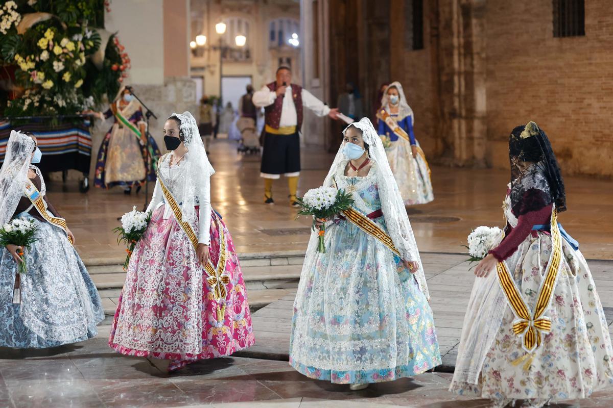 Búscate en el primer día de Ofrenda por las calles del Mar y Avellanas entre las 21:00 y 22:00 horas