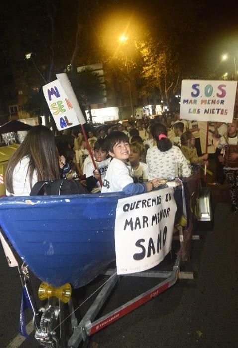 Manifestación en Cartagena: 55.000 personas claman por el Mar Menor (II)