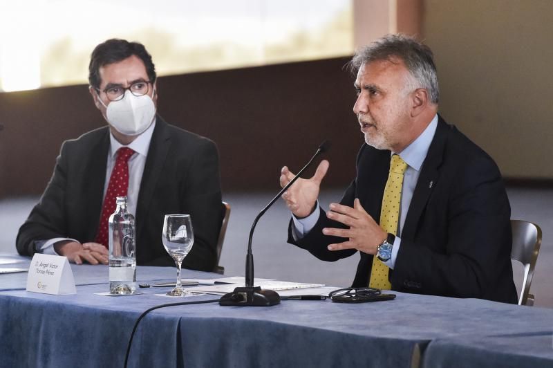 Reunión de la patronal y presidente de Gobierno canario