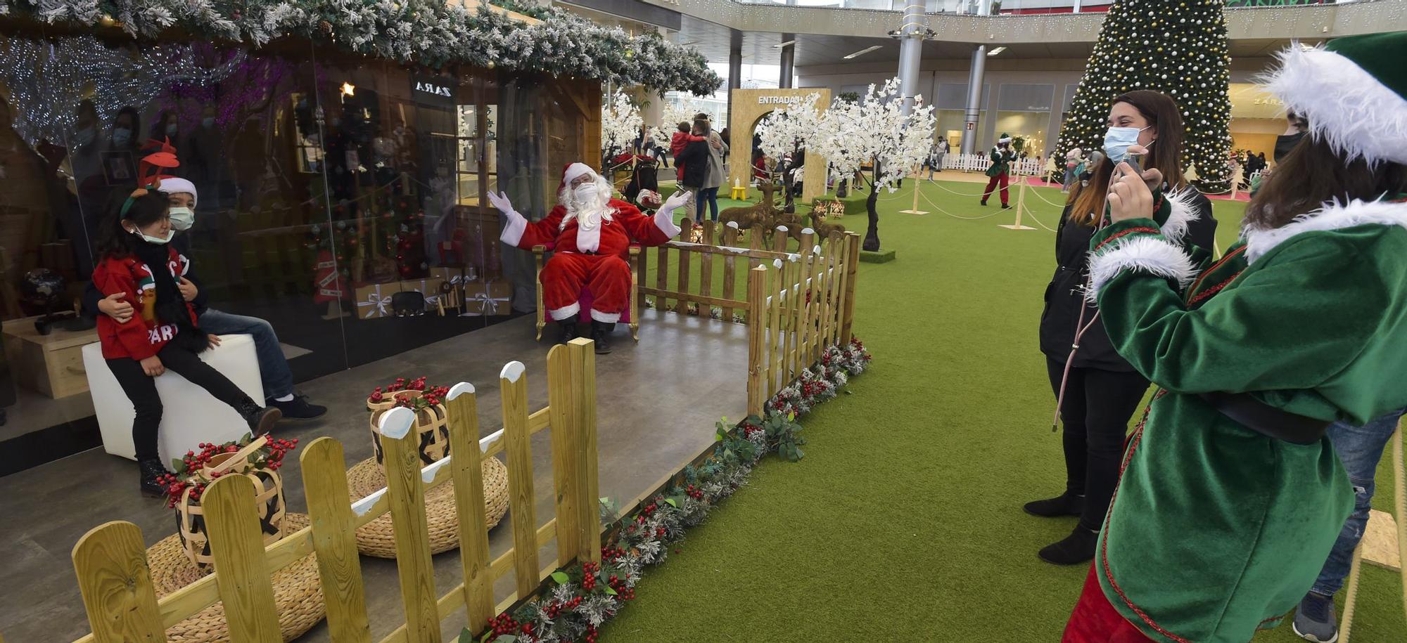 Ambiente en varios centros comerciales de la ciudad