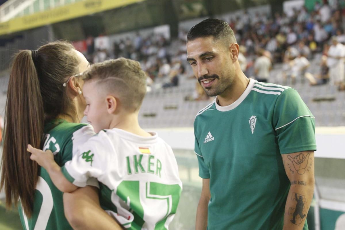 Los aficionados del Córdoba CF en el Arcángel