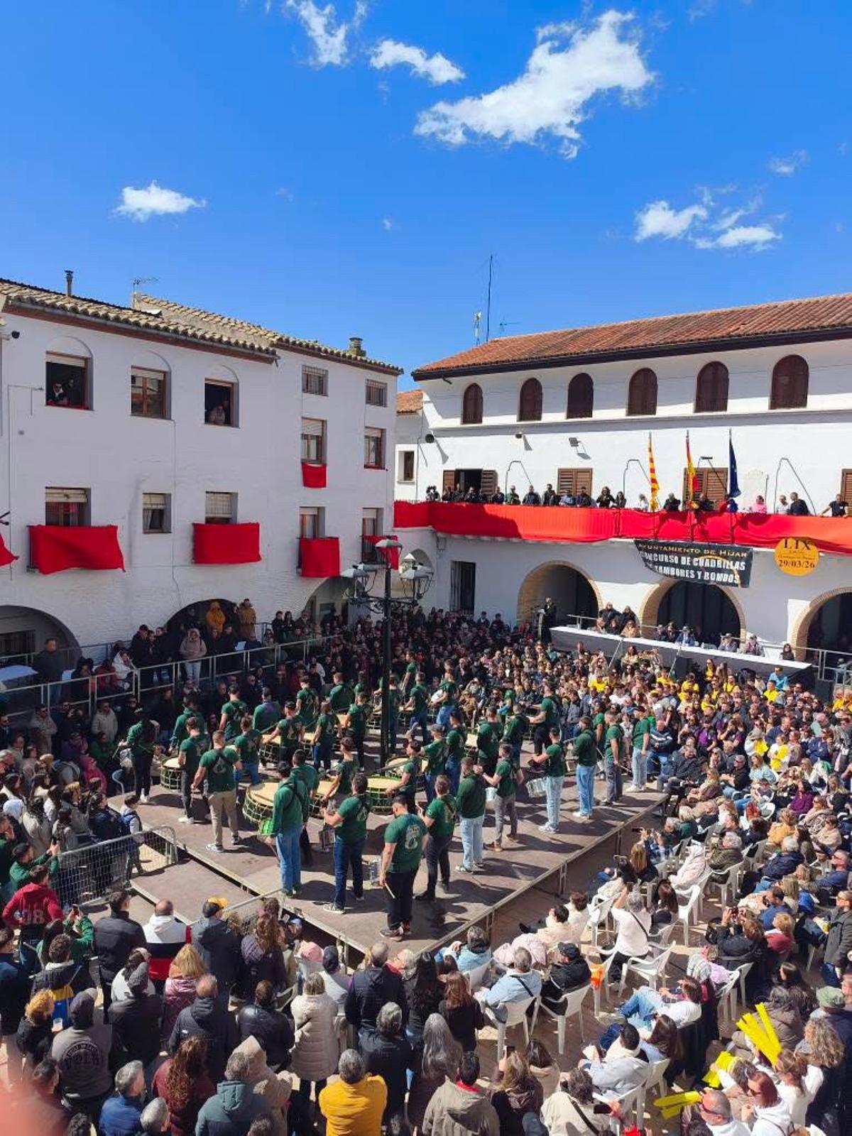 Actuación de la banda alzireña en Híjar.