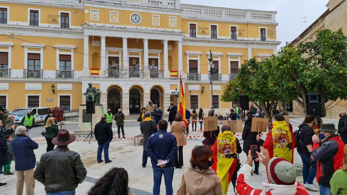 Vox ataca al Gobierno en el Día de la Constitución en Badajoz