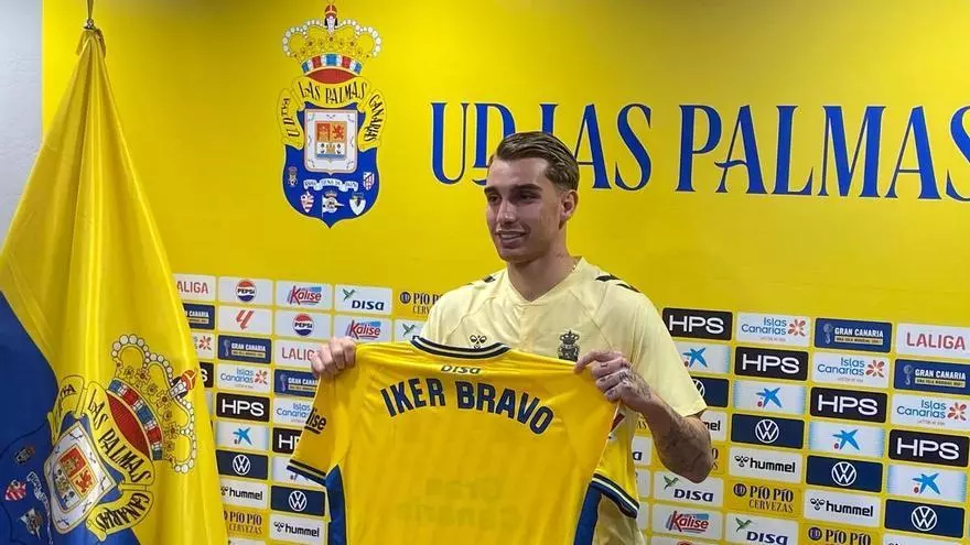 Rueda de prensa de Iker Bravo tras su fichaje