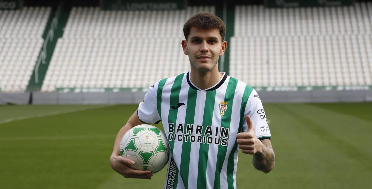 Trilli, en su presentación como jugador del Córdoba CF.