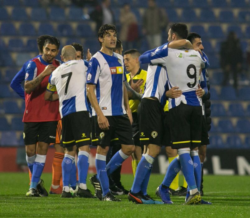 El Hércules remonta al Mestalla con goles de Pablo Íñiguez y Carlos Martínez