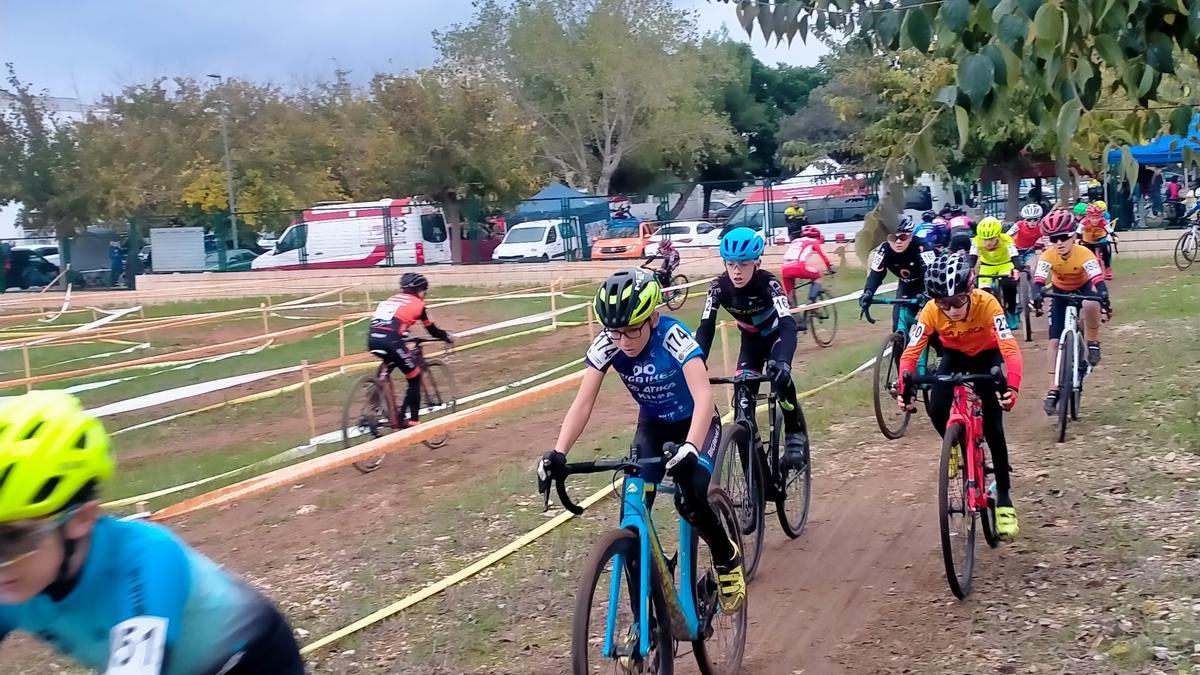 Una de las carreras del martes en Beniarbeig