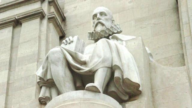 El madrileño César Brandariz lleva décadas a Miguel de Cervantes. Autor de "Reconstruyendo a Cervantes" y "Cervantes decodificado", publica ahora " "El hombre que ´hablaba difícil´. ¿Quién era realmente Cervantes?"