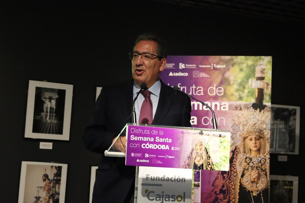 El presidente de la Fundación Cajasol, Antonio Pulido, durante su intervención.