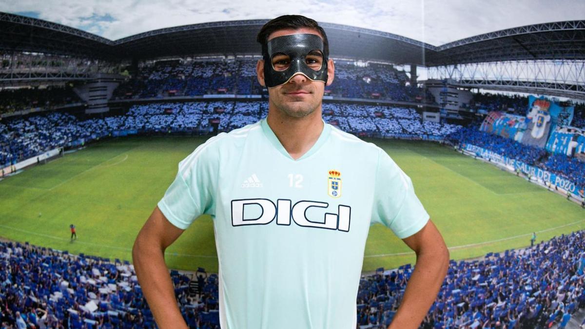 Dani Calvo, con la máscara facial para proteger su golpe. | Real Oviedo