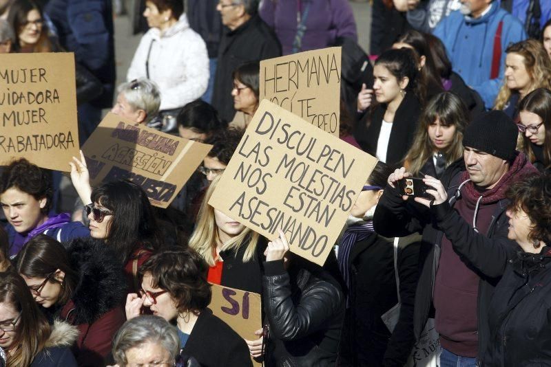 Manifestación contra la violencia machista en Zaragoza