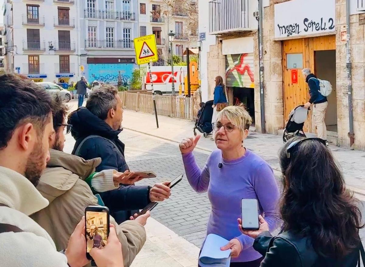 Comparecencia de Compromís frente al bloque de Mossen Sorell