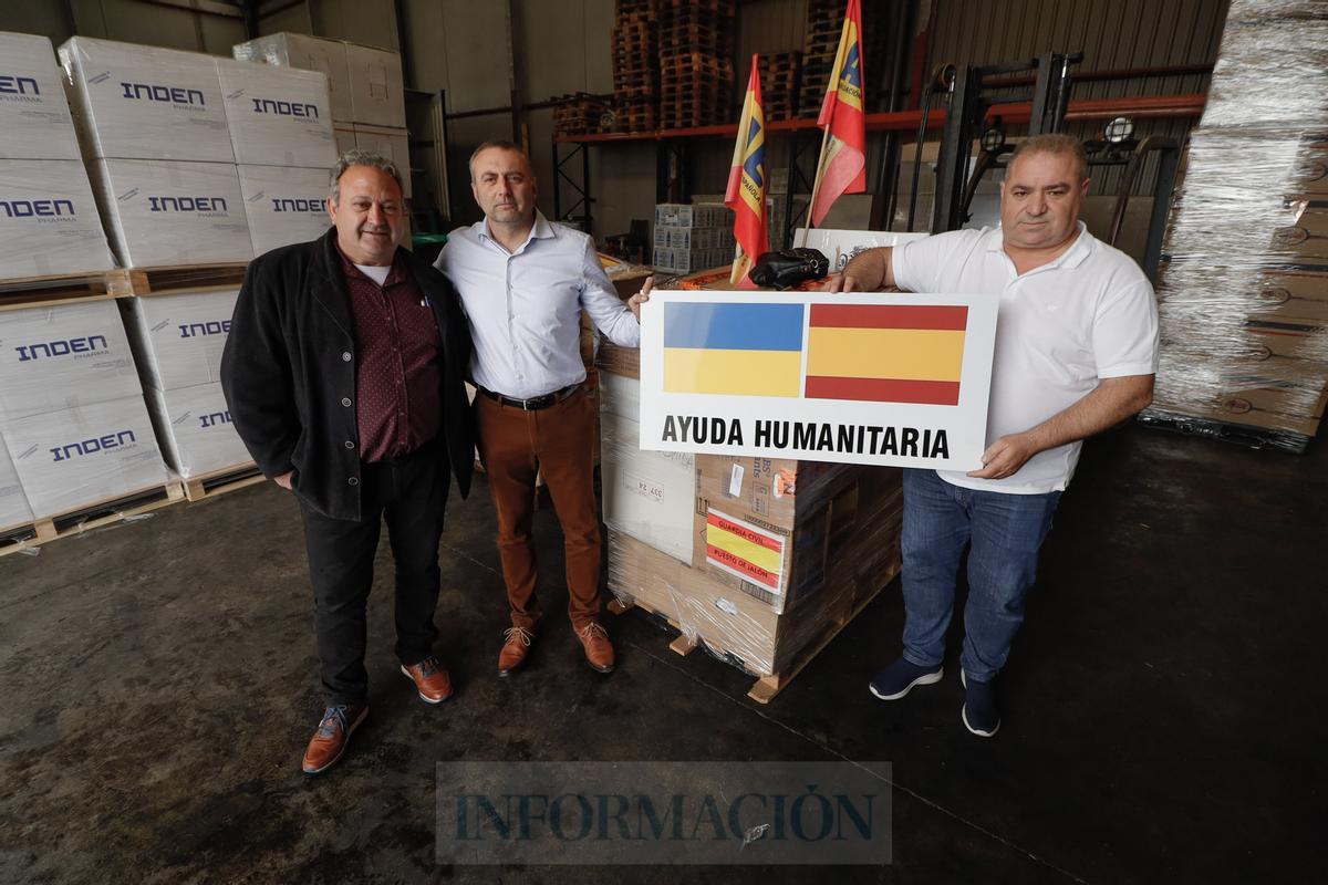 Guardias civiles de la provincia envían desde Ibi 40 toneladas de ayuda humanitaria a Ucrania