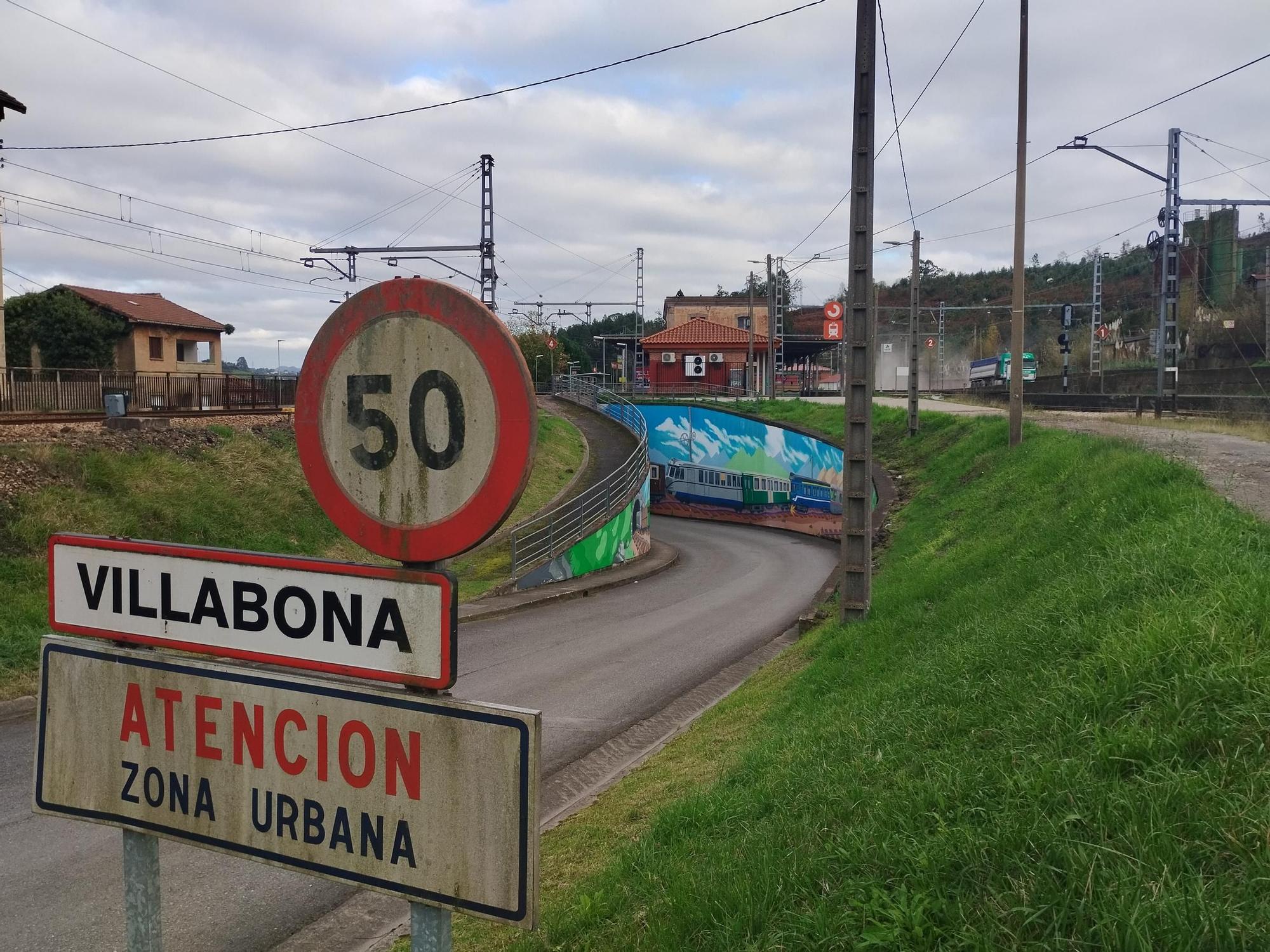 Villardeveyo, tierra ferroviaria y minera que esconde una celosía prerrománica