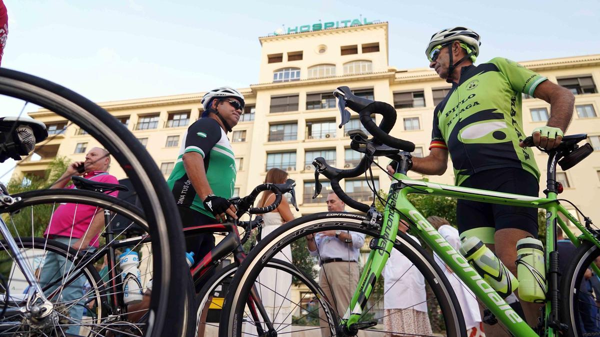 Inicio de la Vuelta Ciclista a Málaga de personas ostomizadas