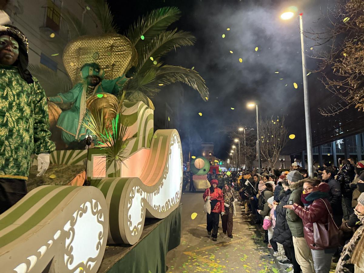 Imatges de la Cavalcada de Reis de Figueres 2026