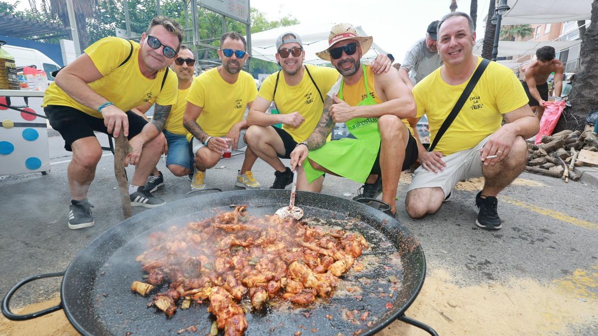 Búscate en la galería de fotografías y el vídeo del Día de las Paellas de las fiestas de Sant Pere del Grau