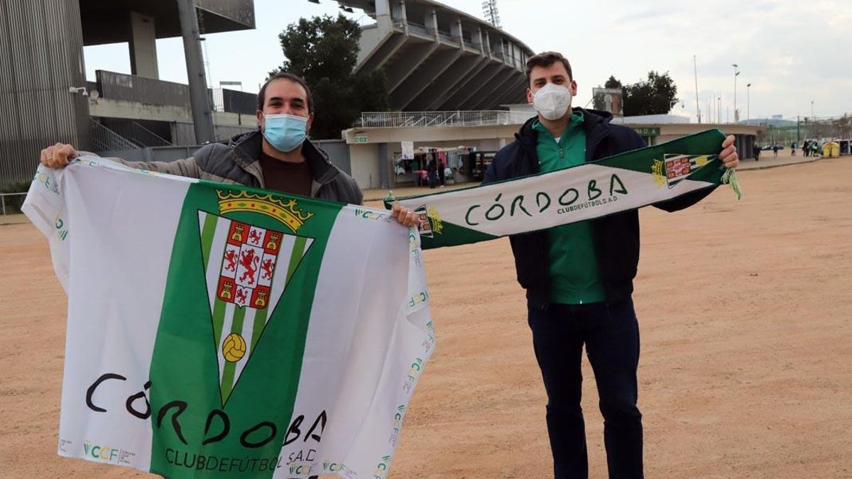 Aficionados del Córdoba CF antes de un partido en la presente temporada.