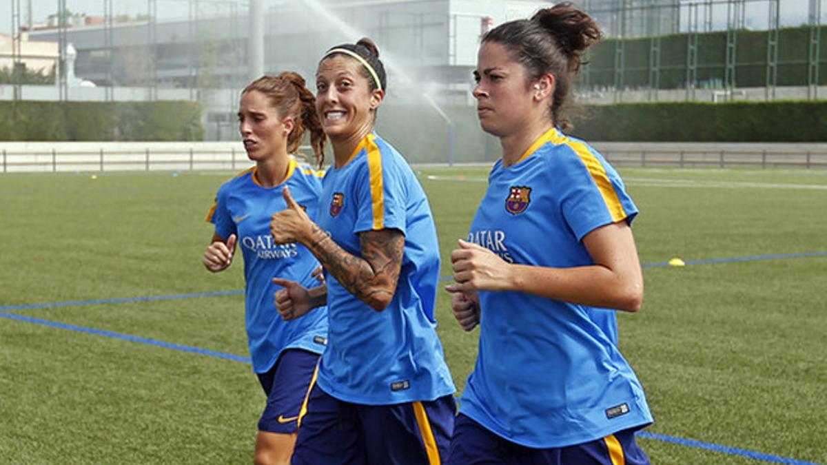 El Barça femenino se entrenó por primera vez