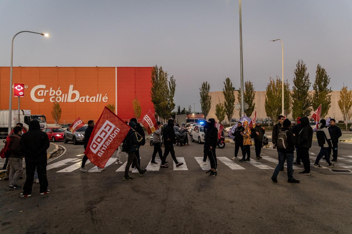 Nueva jornada de huelga en Mercabarna en las empresas de frutas y verduras
