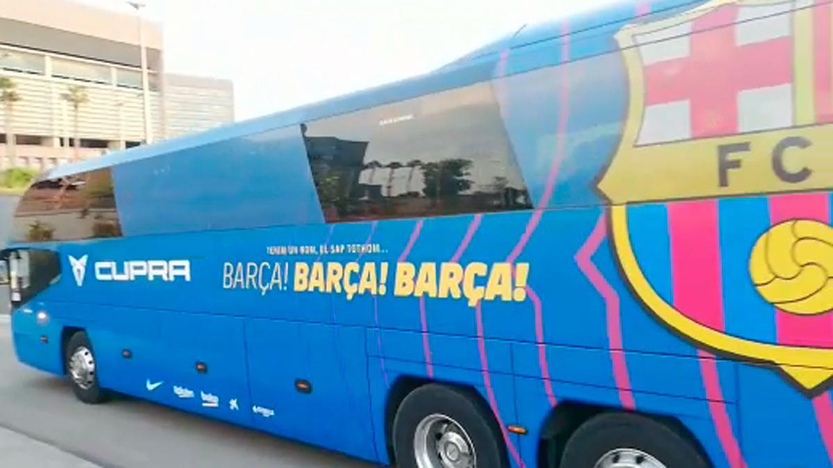 ¡Así llegó el autobús del FC Barcelona a La Cartuja de Sevilla!