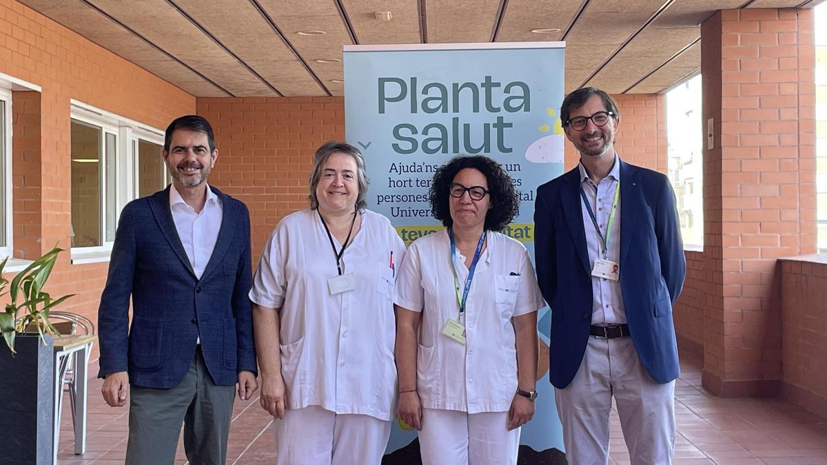 L'alcalde d'Igualada i representants del centre