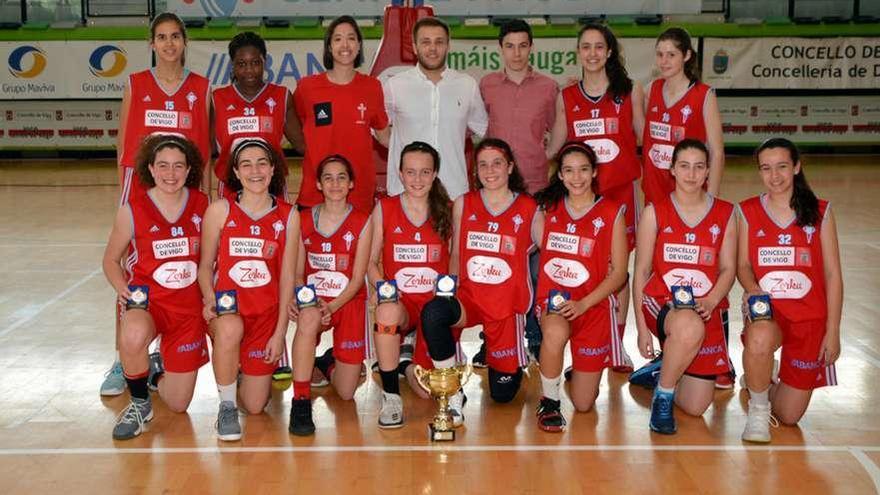 Plantilla del Celta Zorka que hoy inicia su participación en el Campeonato de España infantil. // FdV