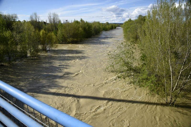 La crecida del Ebro se acerca a Zaragoza