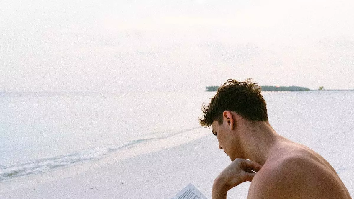 De Stephen King a Joël Dicker: 10 libros que no querrás soltar en toda la tarde en la piscina