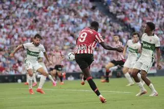 El Athletic rescata un punto en San Mamés ante un meritorio Elche