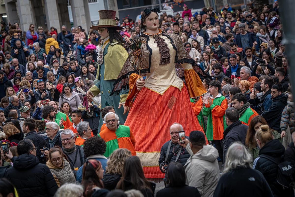 Arranca el Carnaval 2025 de BCN en Sants