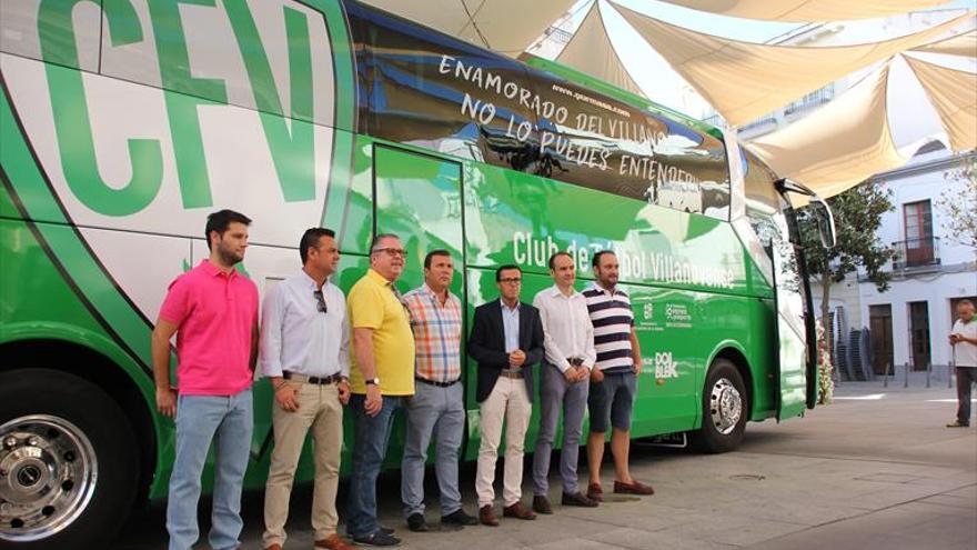 El Villanovense estrena bus