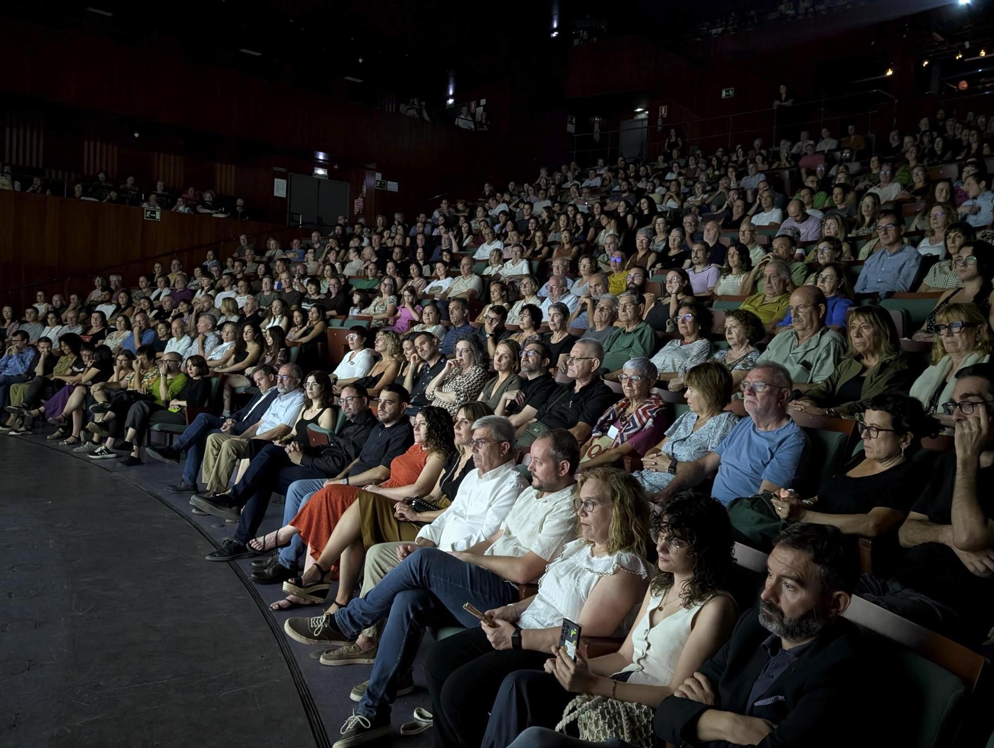 Así fue el preestreno del documental "Seràs per sempre" en el Gran Teatre de Xàtiva