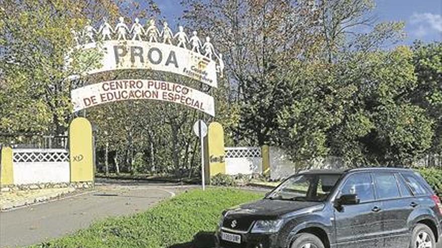 Proa Cáceres pide cambiar el proyecto del nuevo centro para ampliar aulas