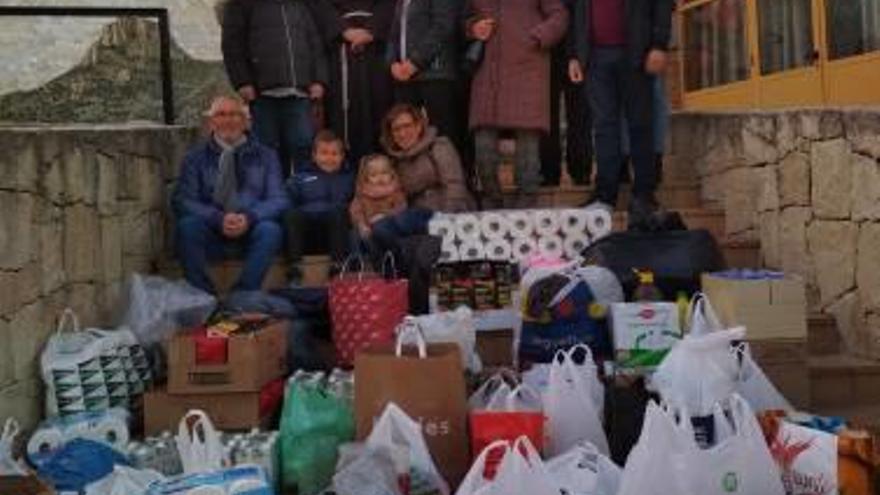 Gandia Entrega de productos a los franciscanos