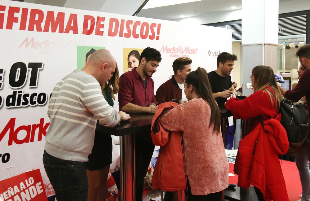 Cepeda, Raoul, Ricky y Mireya firman discos en Málaga