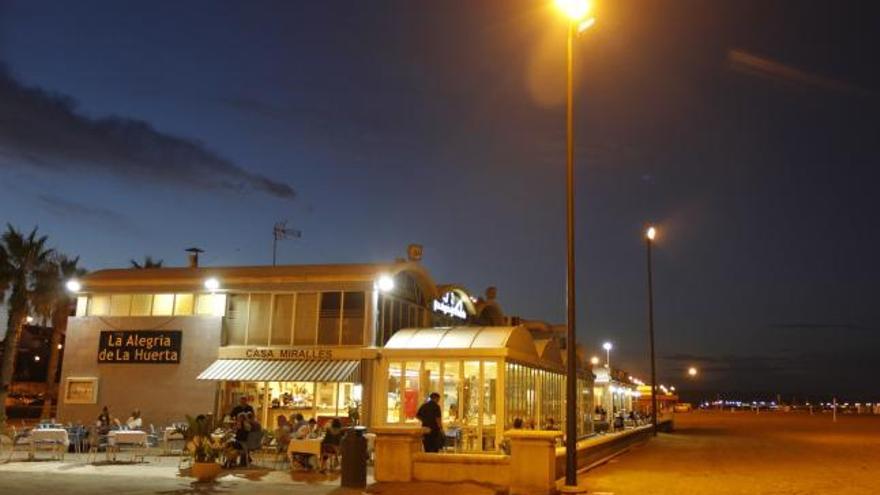 Restaurantes de la playa de la Malva-rosa