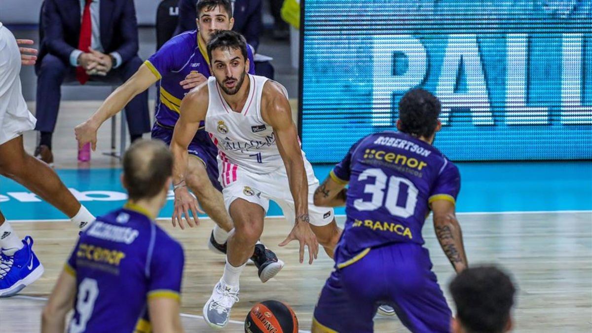 Campazzo, en una acción del partido ante el Obradoiro